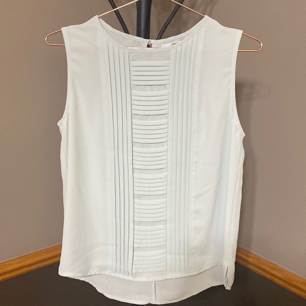 Q&A mint green beckie ladder pleated sleeveless blouse size SP